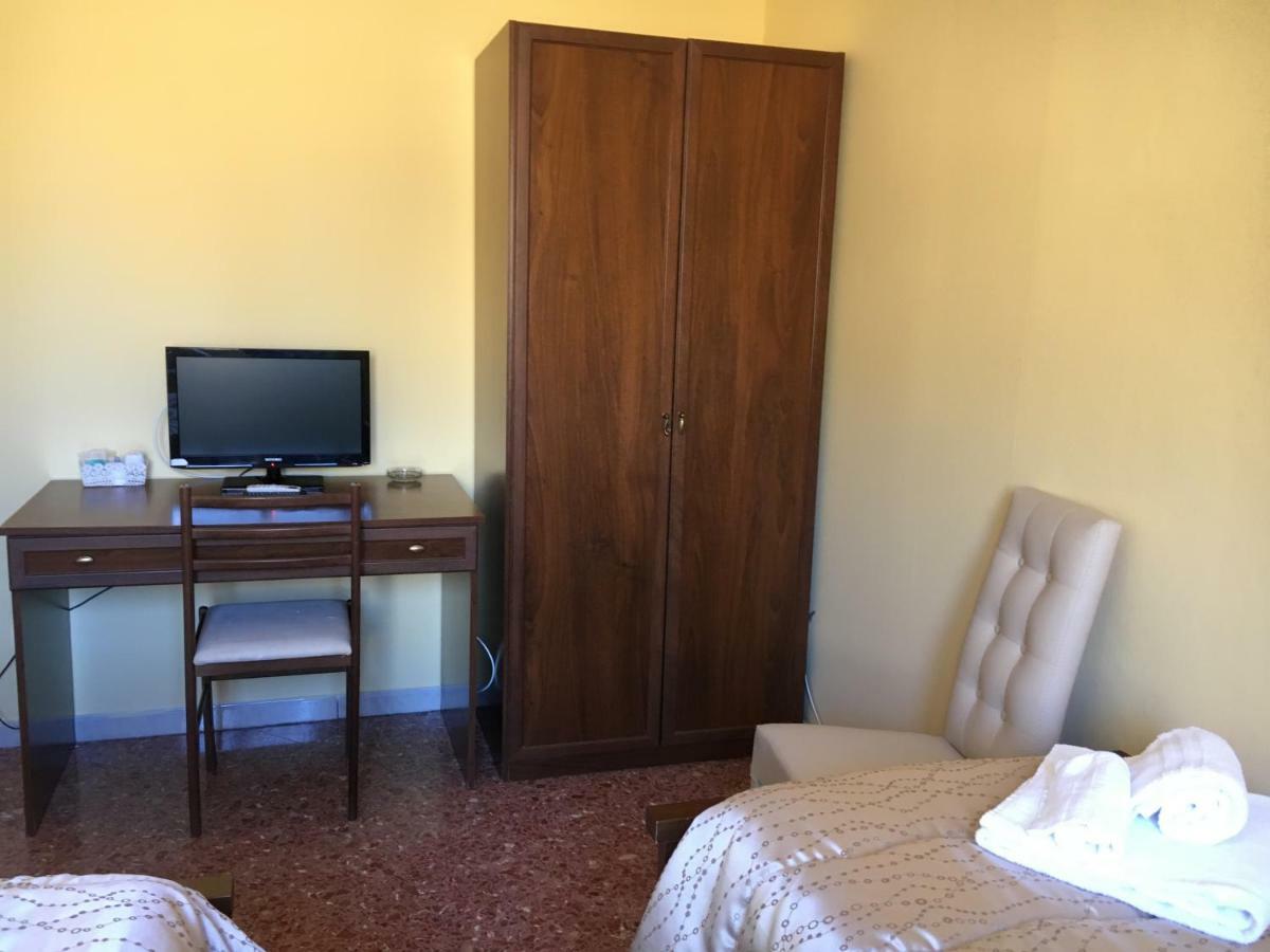 La Città degli Dei Agrigento Esterno foto